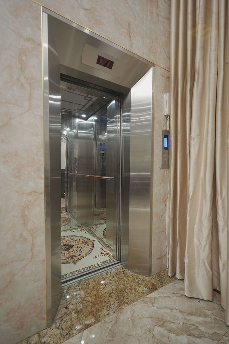 Thang Máy Gia Đình Cửa Mở Tự Động